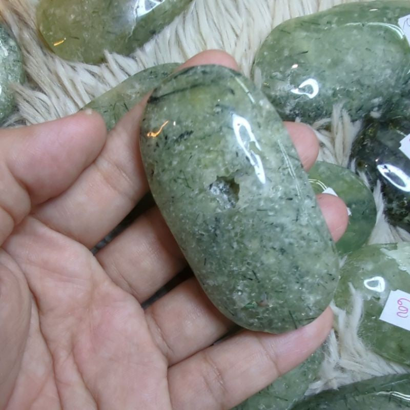 prehnite protection palm stone