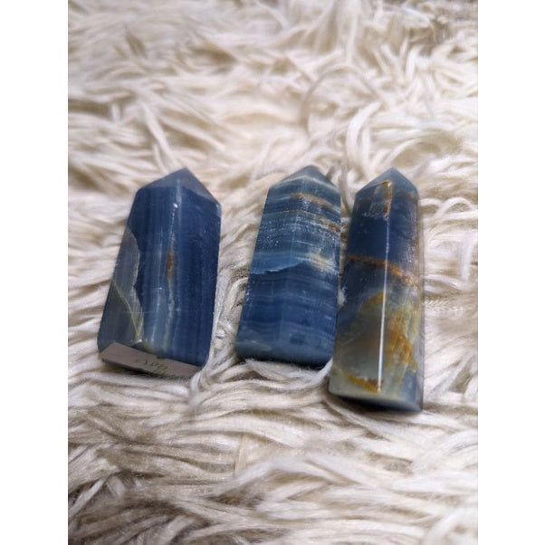 blue onyx / Lemurian aquatine calcite tower