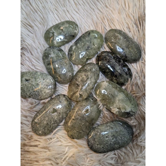 prehnite protection palm stone