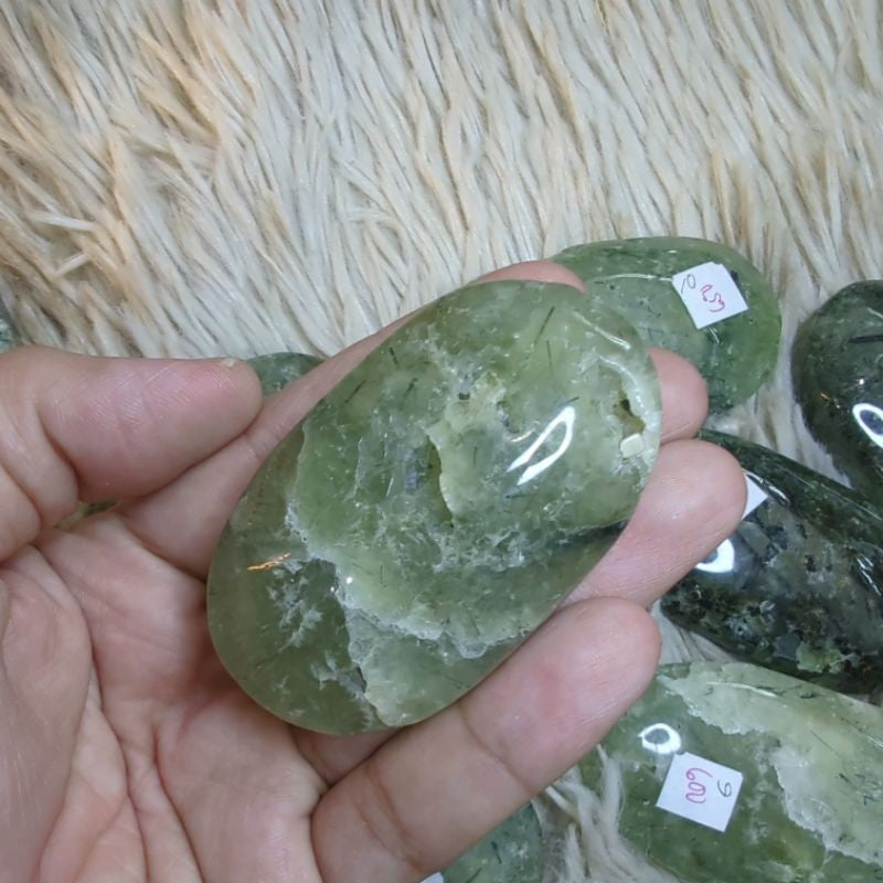 prehnite protection palm stone