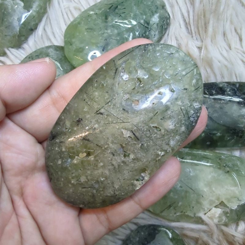 prehnite protection palm stone