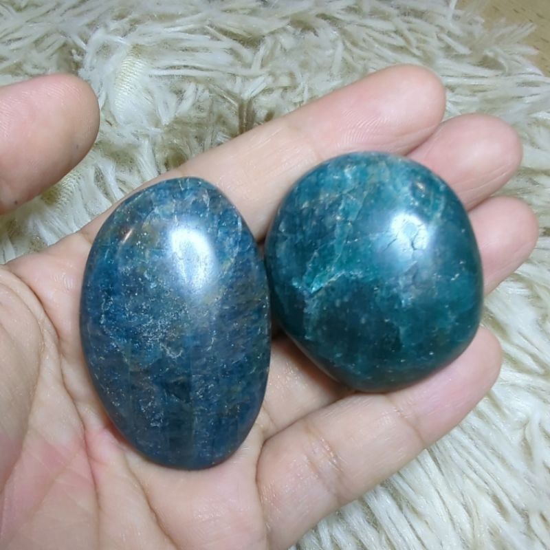 high quality apatite palm stone