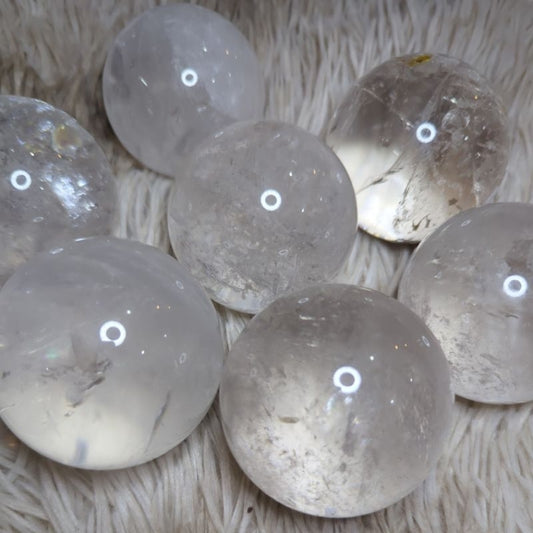 clear quartz sphere for health and amplification